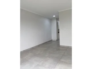 Beautiful 1 Bedroom And 1 Bathroom Apartment In Lincoln Meade, Pietermaritzburg