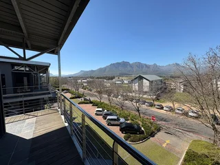 270m² Modern Office To Let in Stellenbosch