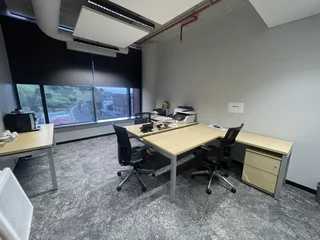 466m² Office To Let in Cape Town - Main road exposure