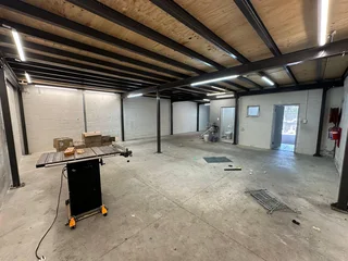 194m² Warehouse To Let in Northgate Business Park, Milnerton