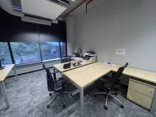 466m² Office To Let in Cape Town - Main road exposure