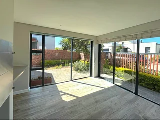 Secure &amp; Stylish 2-Bedroom Living in Oasis Life Retirement Village