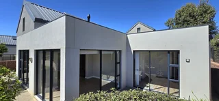 Charming New 2 Bedroom Unit In Oasis Life Retirement Village