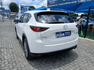 White Mazda Cx-5 2.0 Active 4x2 with 115000km available now!