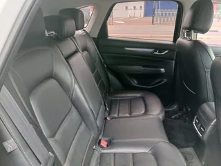 White Mazda Cx-5 2.0 Active 4x2 with 115000km available now!