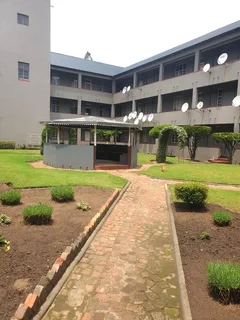 Inviting 1-Bedroom Apartment in the Heart of Benoni