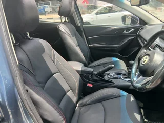 Mazda3 1.6 Active with 115000km available now!