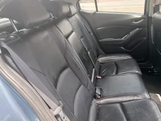 Mazda3 1.6 Active with 115000km available now!