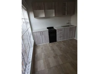 Secure 1bed And 1bath, Furnished Kitchen Cottage In Norkem Park Ext 3