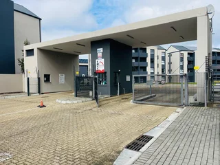 Secure 2-bedroom And 1-bathroom Apartment In Tryall Road, Parklands North