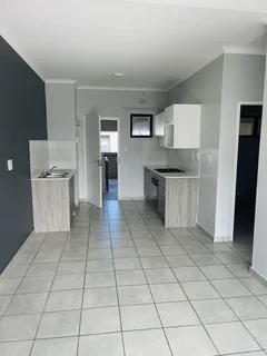 Secure 2-bedroom And 1-bathroom Apartment In Tryall Road, Parklands North