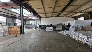 Secure Unit TO LET in Apex, Benoni