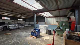 Secure Unit TO LET in Apex, Benoni