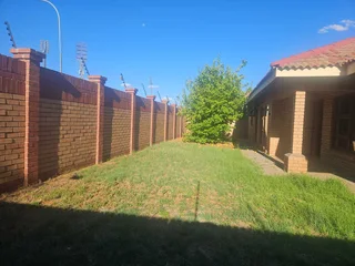 Townhouse in secure complex