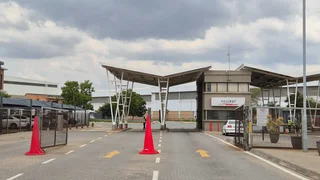 A-Grade 21,491m² Cross-Dock Logistics Powerhouse To Let | Raceway Industrial Park Gosforth Park -...