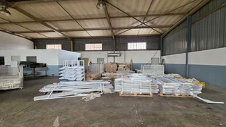 Secure Unit TO LET in Apex, Benoni