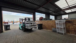 Secure Unit TO LET in Apex, Benoni