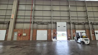 A-Grade 21,491m² Cross-Dock Logistics Powerhouse To Let | Raceway Industrial Park Gosforth Park -...