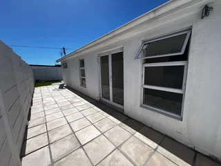 Modern 3-Bedroom And 2-Bathroom House Ideal For Families