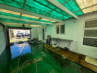 Modern 3-Bedroom And 2-Bathroom House Ideal For Families