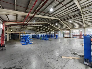 1630sqm Warehouse To Let in Westmead Pinetown | Swindon Property