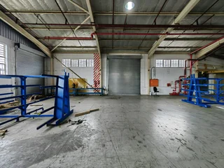 1630sqm Warehouse To Let in Westmead Pinetown | Swindon Property