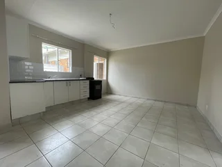 Specious 1 Bedroom And 1 Bath Pet Friendly Garden Cottage With A Garage