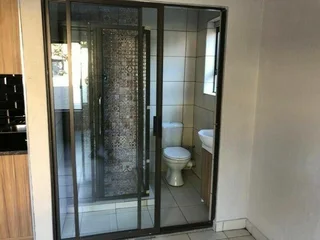 Flats to let at 76 Buffelsdoorn Street