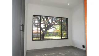 Secure 3-Bedroom And 2-Bathroom House In Frederick Drive Mainhouse