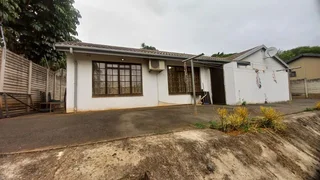 Three Bedroom Freestanding House For Rent In Sunningdale