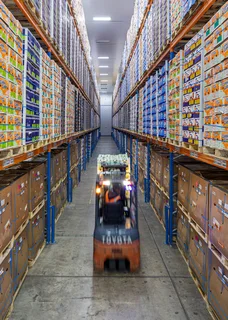 STATE OF THE ART WAREHOUSE IN CORNUBIA