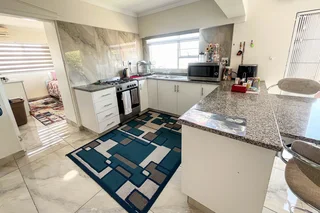 Newly Renovated Secure Cottage in the heart of La Lucia