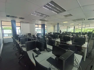 Open-Plan, Spacious Office at The Square