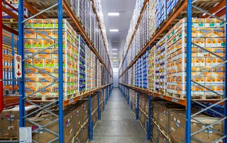 STATE OF THE ART WAREHOUSE IN CORNUBIA