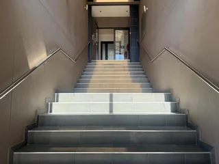 109m² Two Modern Office Units To Let in Table View