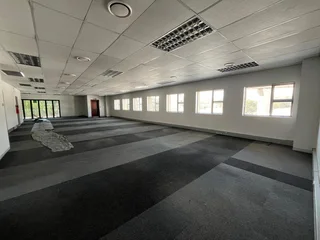 Spacious First Floor A-Grade Office To Let in Golf View Office Park