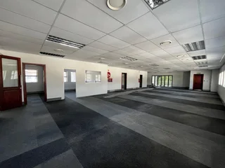 Spacious First Floor A-Grade Office To Let in Golf View Office Park