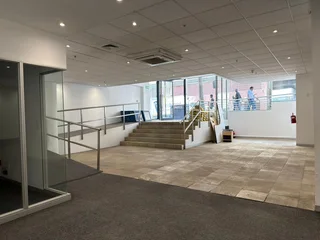 230.3m² Retail Space in Cape Town CBD Well Exposed