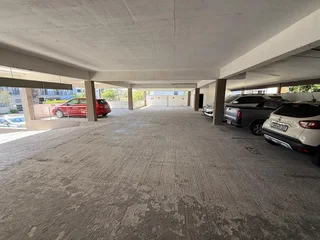 109m² Two Modern Office Units To Let in Table View