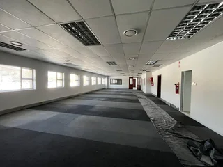 Spacious First Floor A-Grade Office To Let in Golf View Office Park
