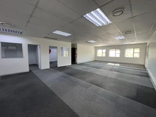 Expansive First Floor A-Grade Office To Let in Golf View Office Park