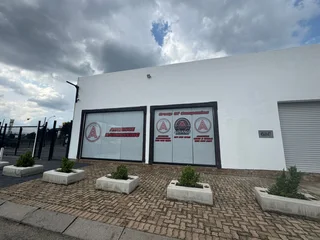 Prime Office &amp; Retail Space to Let - 686 Trichardt Road, Boksburg