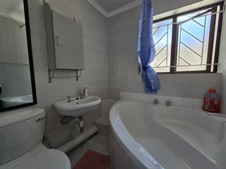 Ground Floor 2-Bedroom Apartment in Santorini, Bella Rose