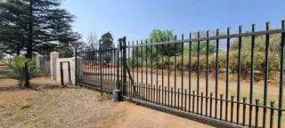 NATURE ON THE CITY&#39;S DOORSTEP