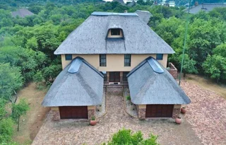 Property for Sale: Stunning 6-Bedroom House in Boschenvaal Eco Estate