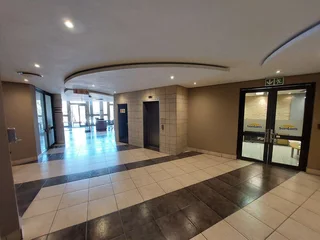 389 sqm Office to Let in Bedfordview