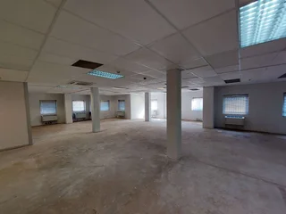 389 sqm Office to Let in Bedfordview
