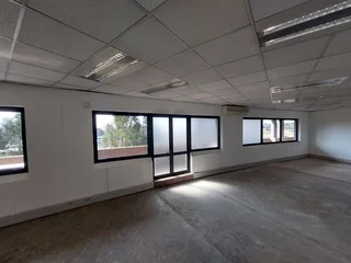 327 sqm Office to Let in Bedfordview