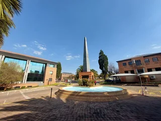 327 sqm Office to Let in Bedfordview