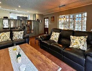 Secure 2-bedroom And 2-bathroom House With  Staff Quarters  In Parkhurst